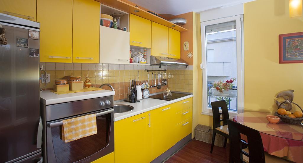 Apartment Sunny Yellow - With Balcony And Parking Place, สปลิท ห้อง รูปภาพ