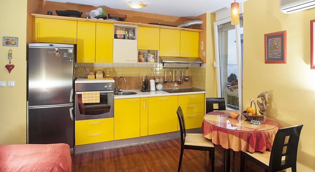 Apartment Sunny Yellow - With Balcony And Parking Place, สปลิท ห้อง รูปภาพ