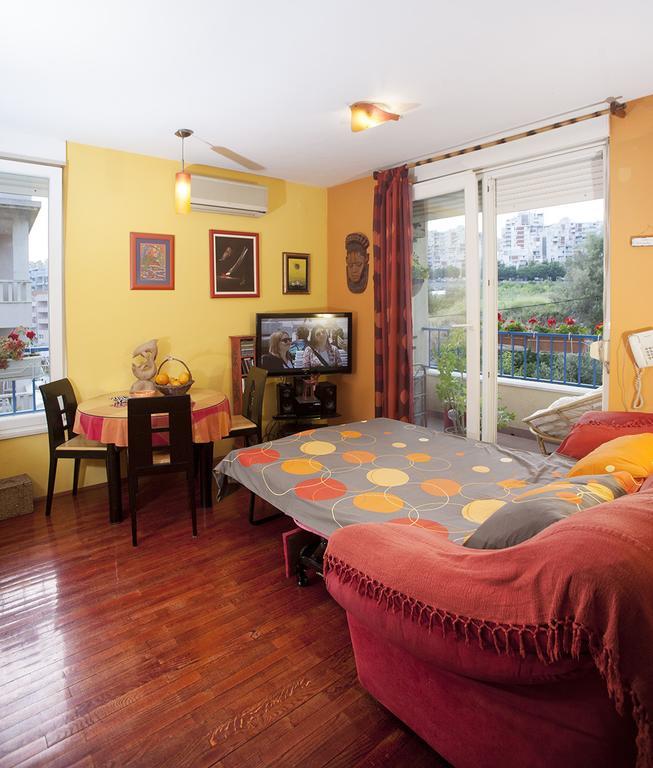 Apartment Sunny Yellow - With Balcony And Parking Place, สปลิท ห้อง รูปภาพ